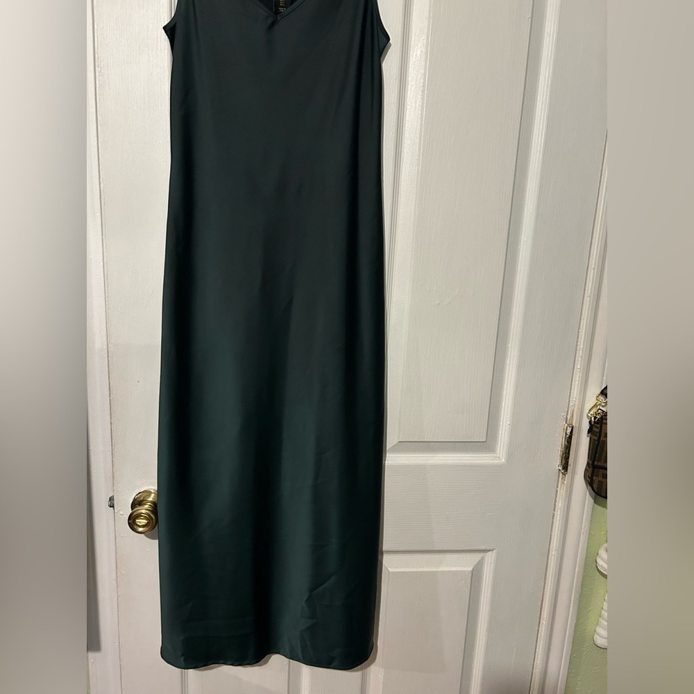 HOUSE OF HARLOW Forest Green Satin Midi Slip holiday Dress, size small - Picture 4 of 13